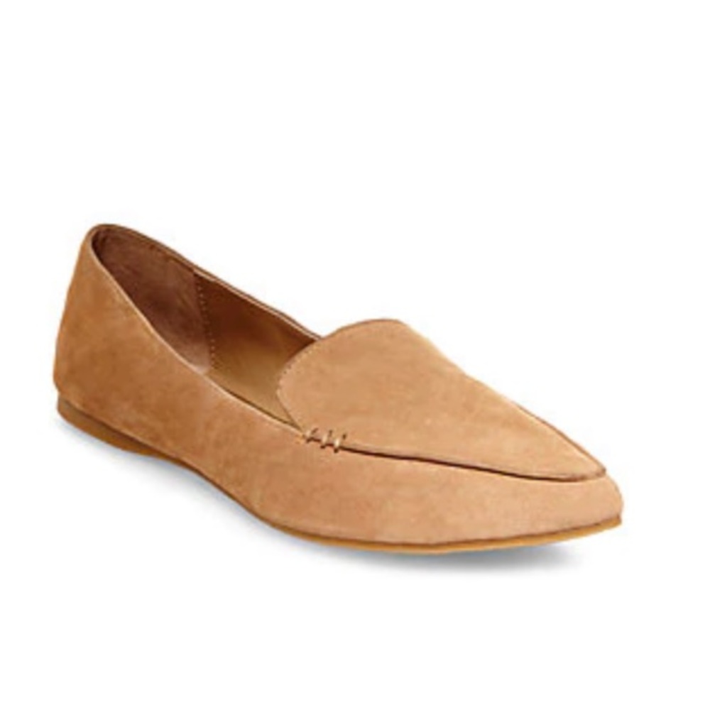 Steve Madden Feather Flat